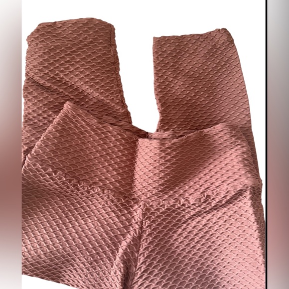 Booty by Brabants Pants - Croco Skin Booty by Brabants capri leggings w. scrunched Booty Y2K Baddie